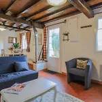 2 Bedroom In 別荘 *