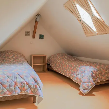 2 Bedroom In * Gueschart