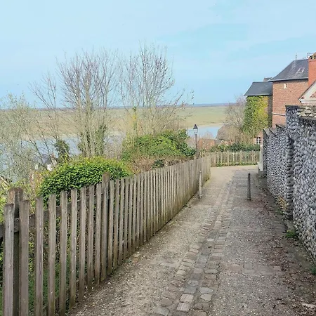 Stunning In With Wifi Holiday home